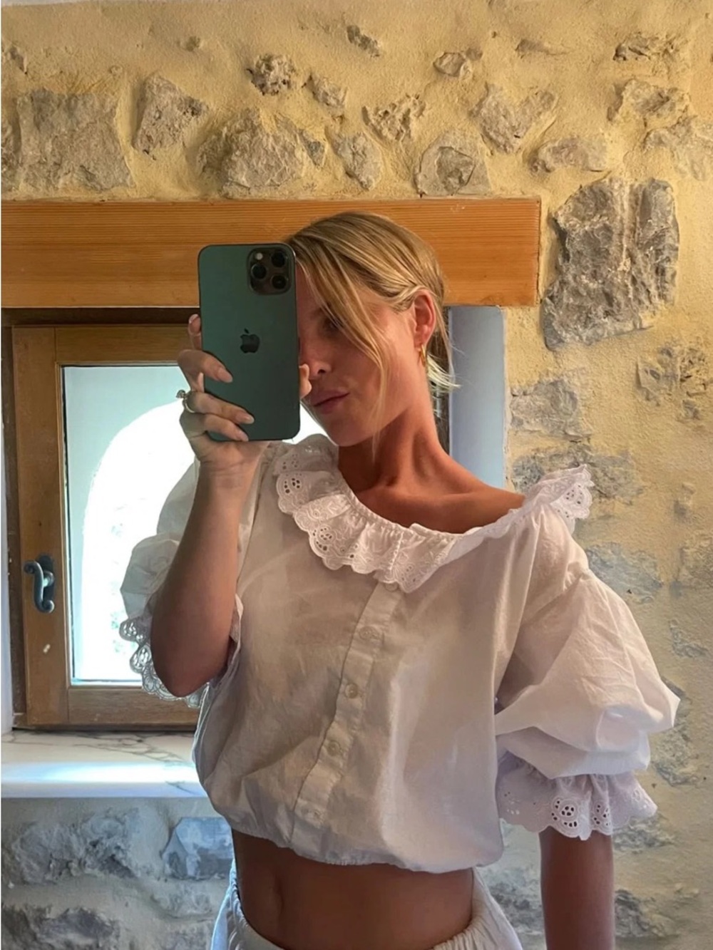 ISO laneway the label Antique Blouse in Ivory